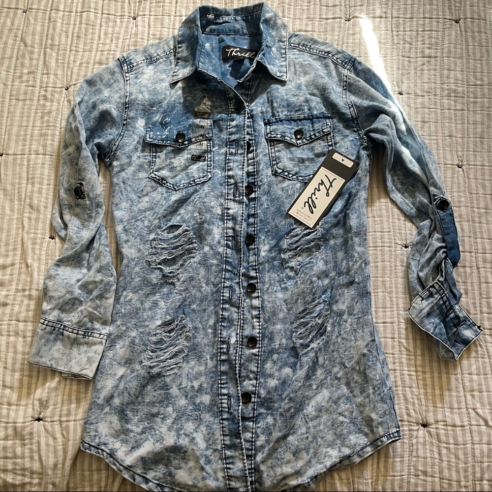 Thrill long sleeve shirt 100% cotton. Size M